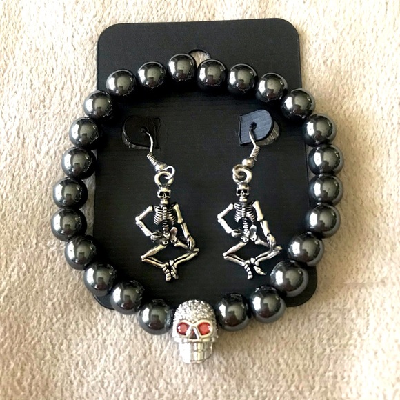 Skeleton Earrings & Bracelet Set - Picture 1 of 5